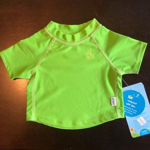 NWT i play.® Color Block Short Sleeve Rash Guard
